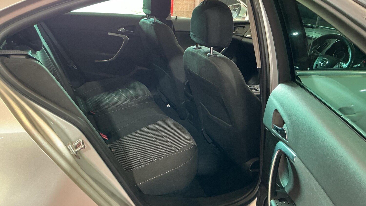 Used Vauxhall Insignia for sale - 78141441: Photo 8