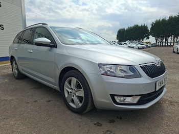 Used Skoda Octavia 2014 for sale - 78601866: Photo