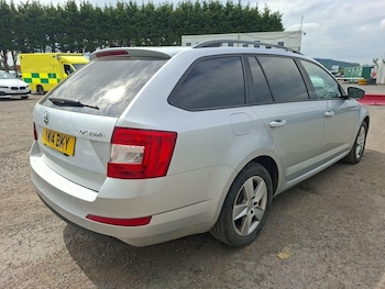 Used Skoda Octavia 2014 for sale - 78601866: Photo