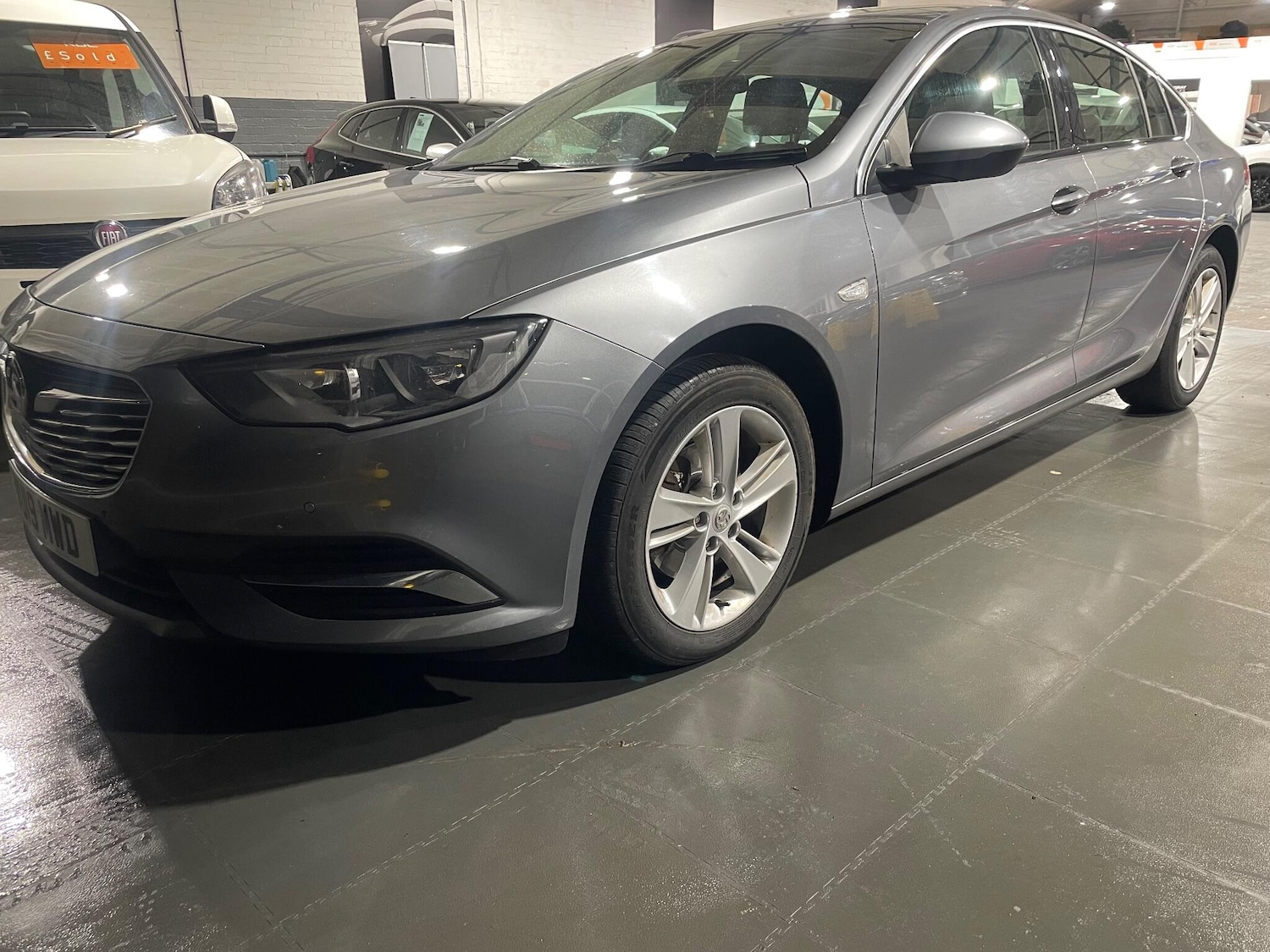 Used Vauxhall Insignia 2019 for sale - 77229992: Photo 3