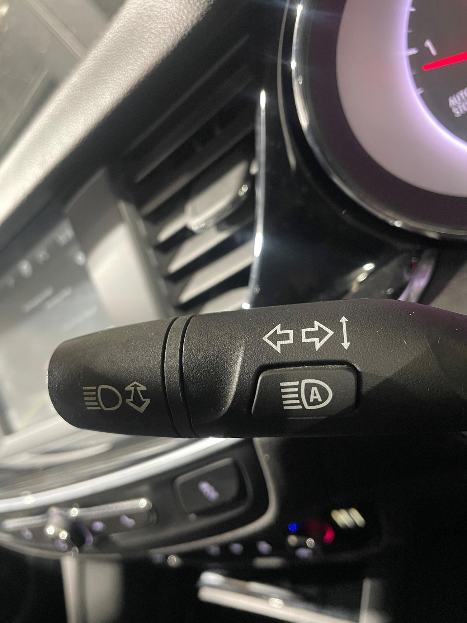 Used Vauxhall Insignia 2019 for sale - 77229992: Photo 7