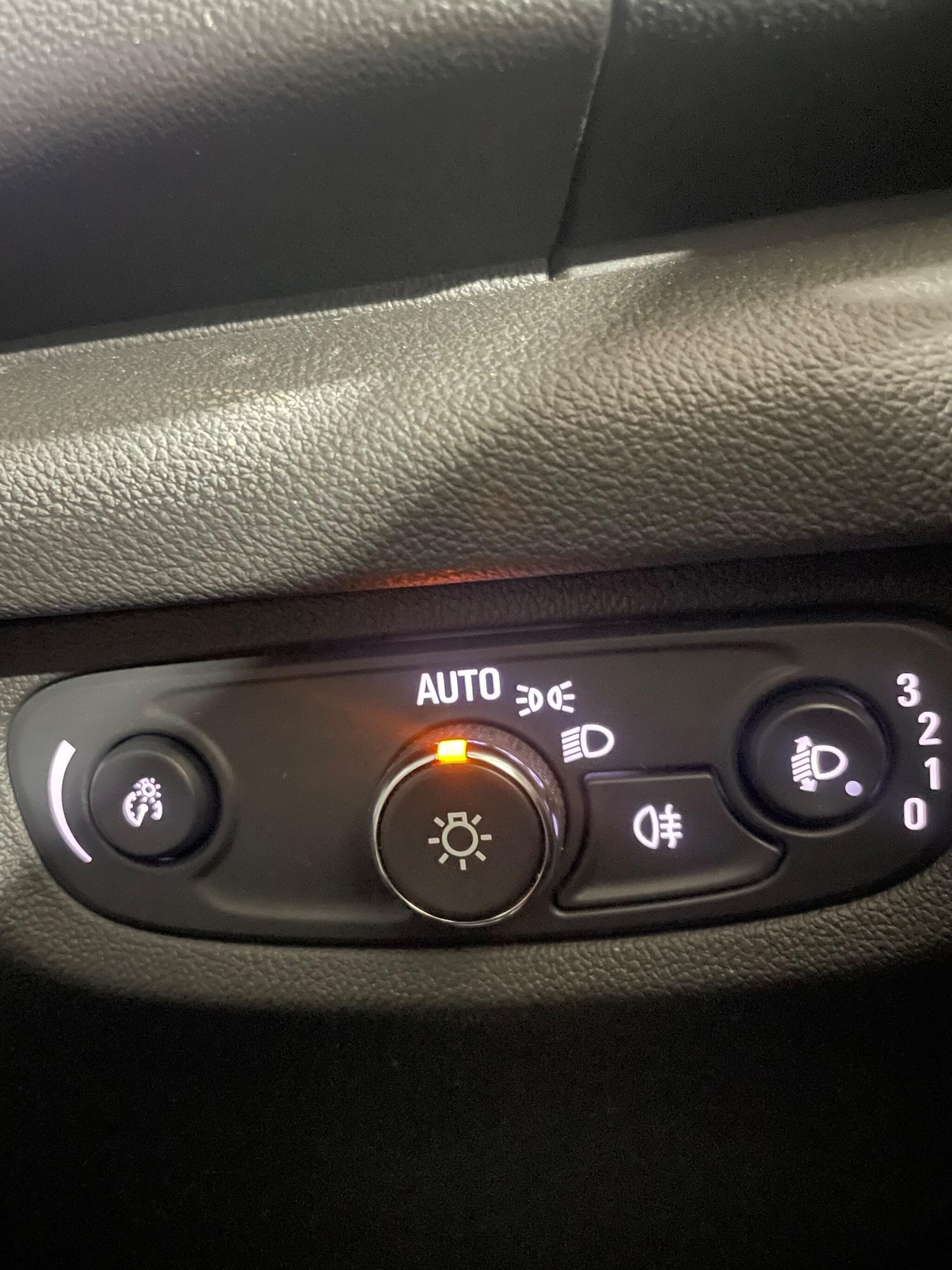 Used Vauxhall Insignia 2019 for sale - 77229992: Photo 9