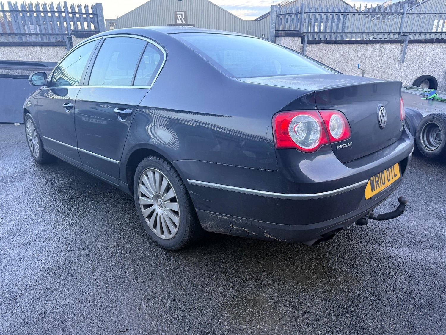 Used Volkswagen Passat 2010 for sale - 77040349: Photo 3