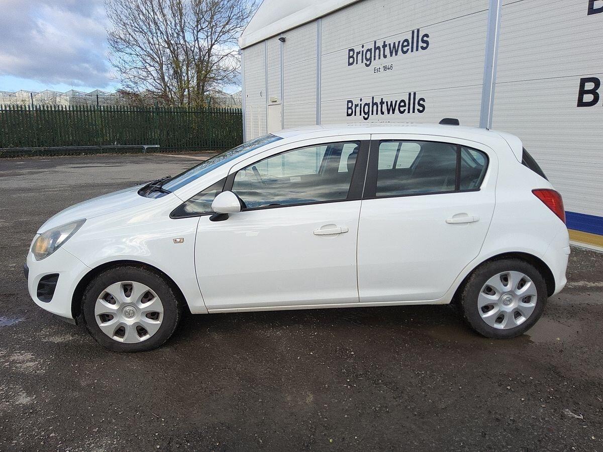 Used Vauxhall Corsa 2015 for sale - 76735210: Photo 3