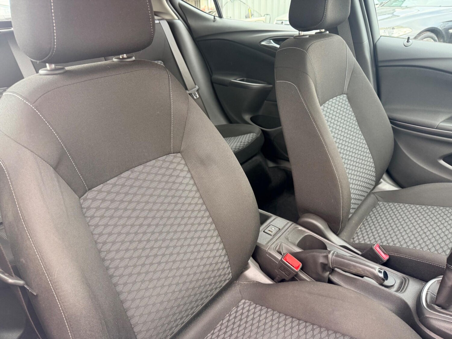 Used Vauxhall Astra for sale - 77957158: Photo 6