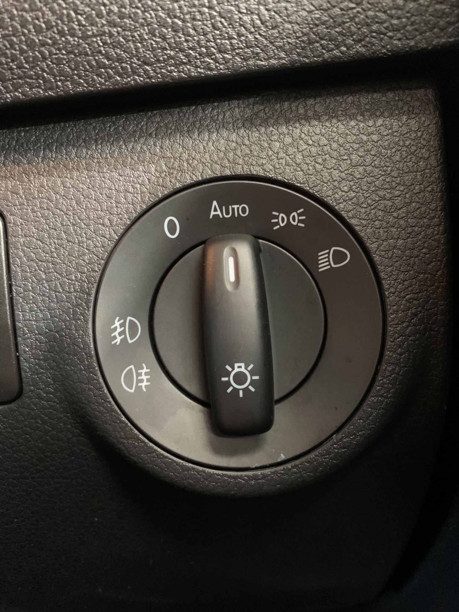 Used Volkswagen Caddy Maxi Life 2019 for sale - 76728938: Photo 17