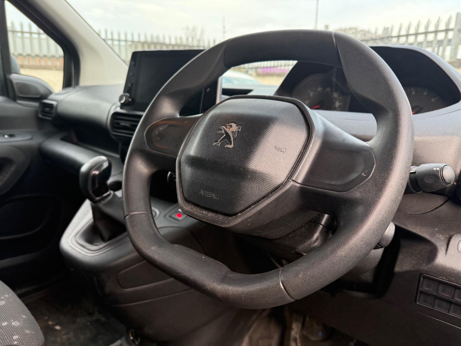 Used Peugeot Partner 2019 for sale - 76645589: Photo 6