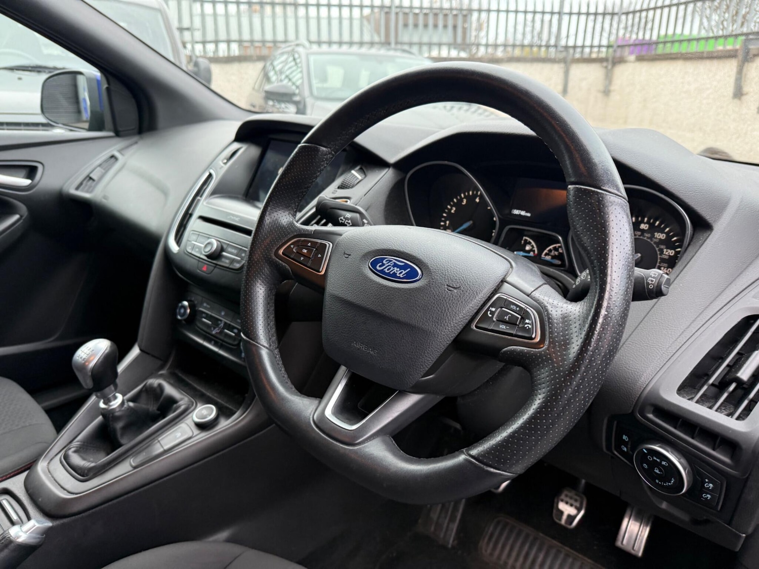 Used Ford Focus 2017 for sale - 76584579: Photo 5