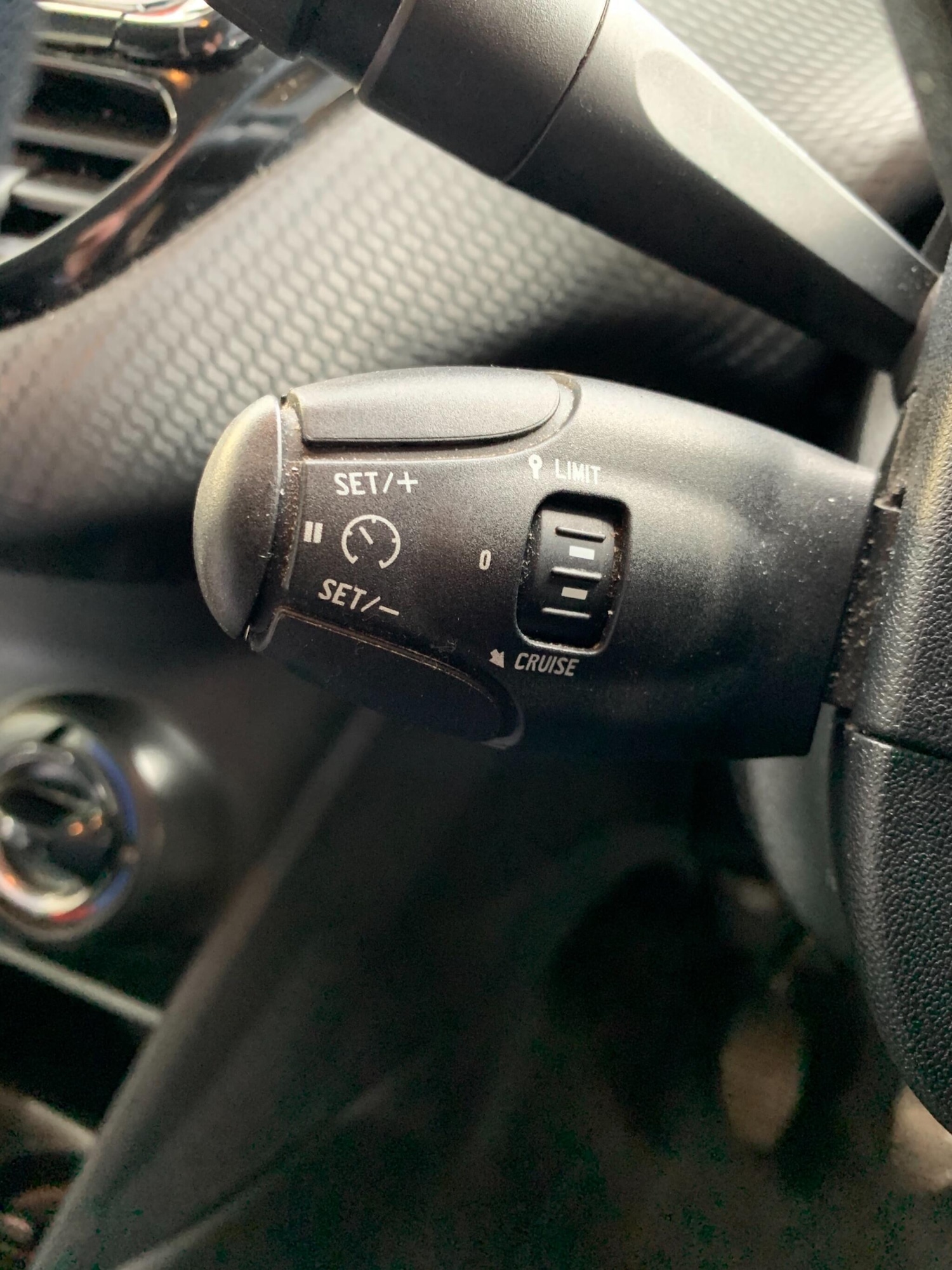 Used Peugeot 208 2016 for sale - 76584914: Photo 15