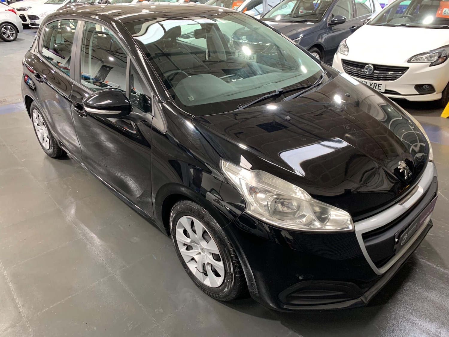 Used Peugeot 208 2016 for sale - 76584914: Photo 3
