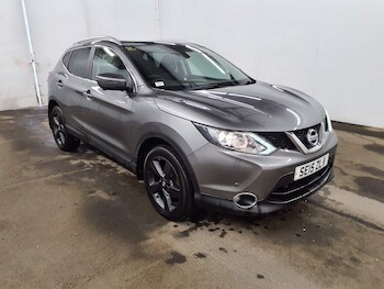 Used Nissan Qashqai 2015 for sale - 77625369: Photo