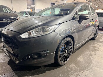 Used Ford Fiesta 2017 for sale - 77016460: Photo