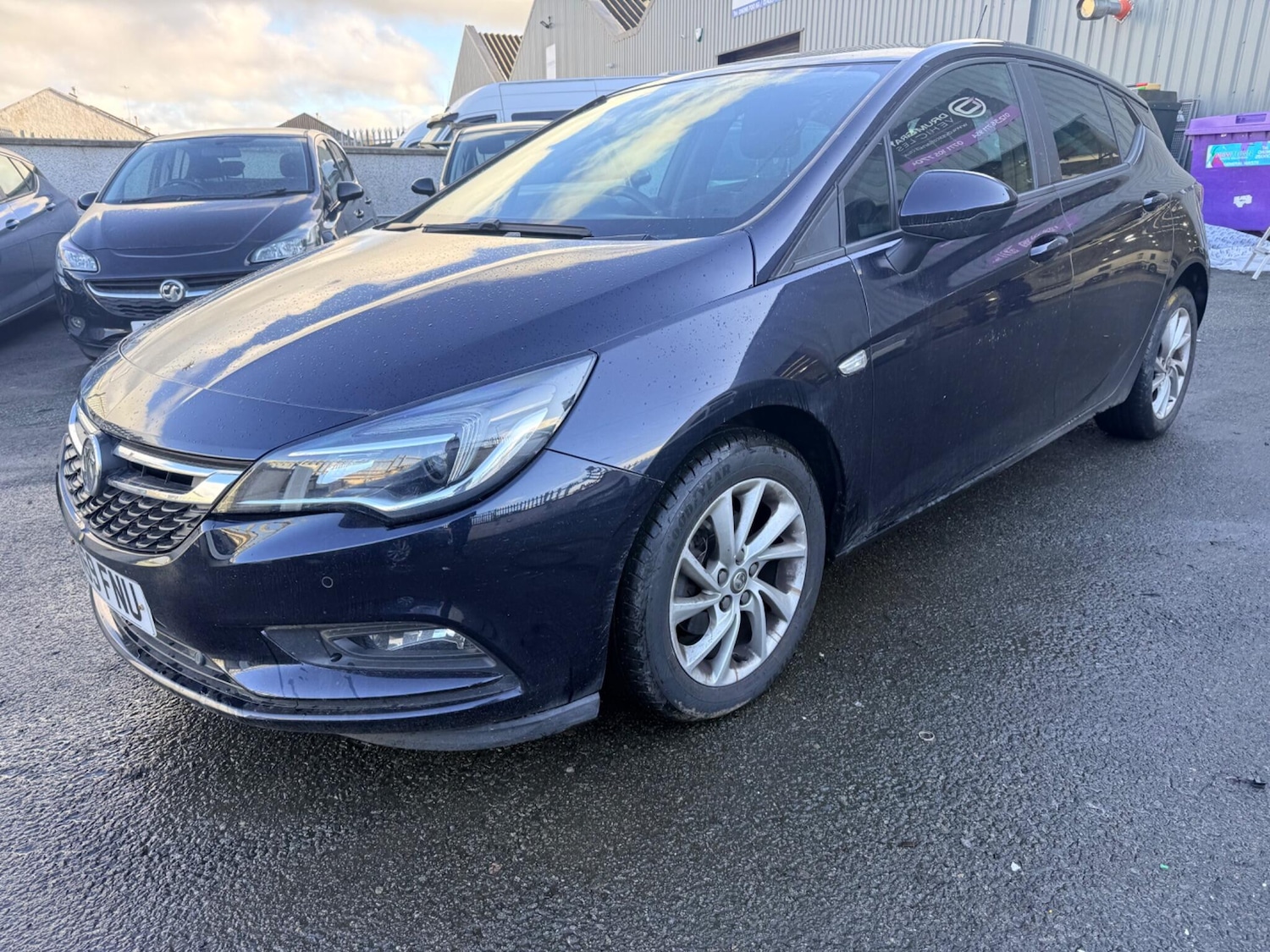 Used Vauxhall Astra for sale - 78127669: Photo 2