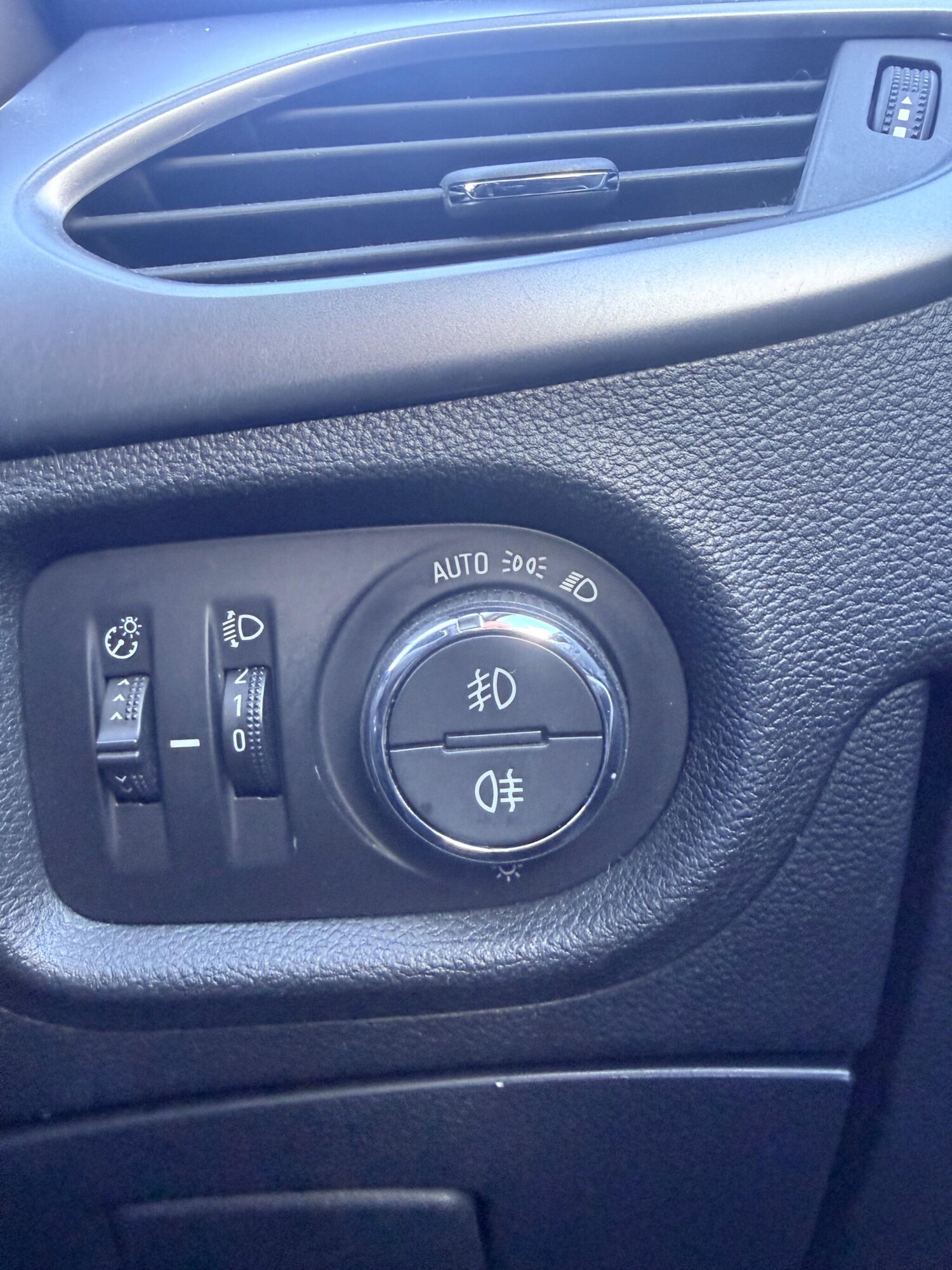 Used Vauxhall Astra for sale - 78127669: Photo 6