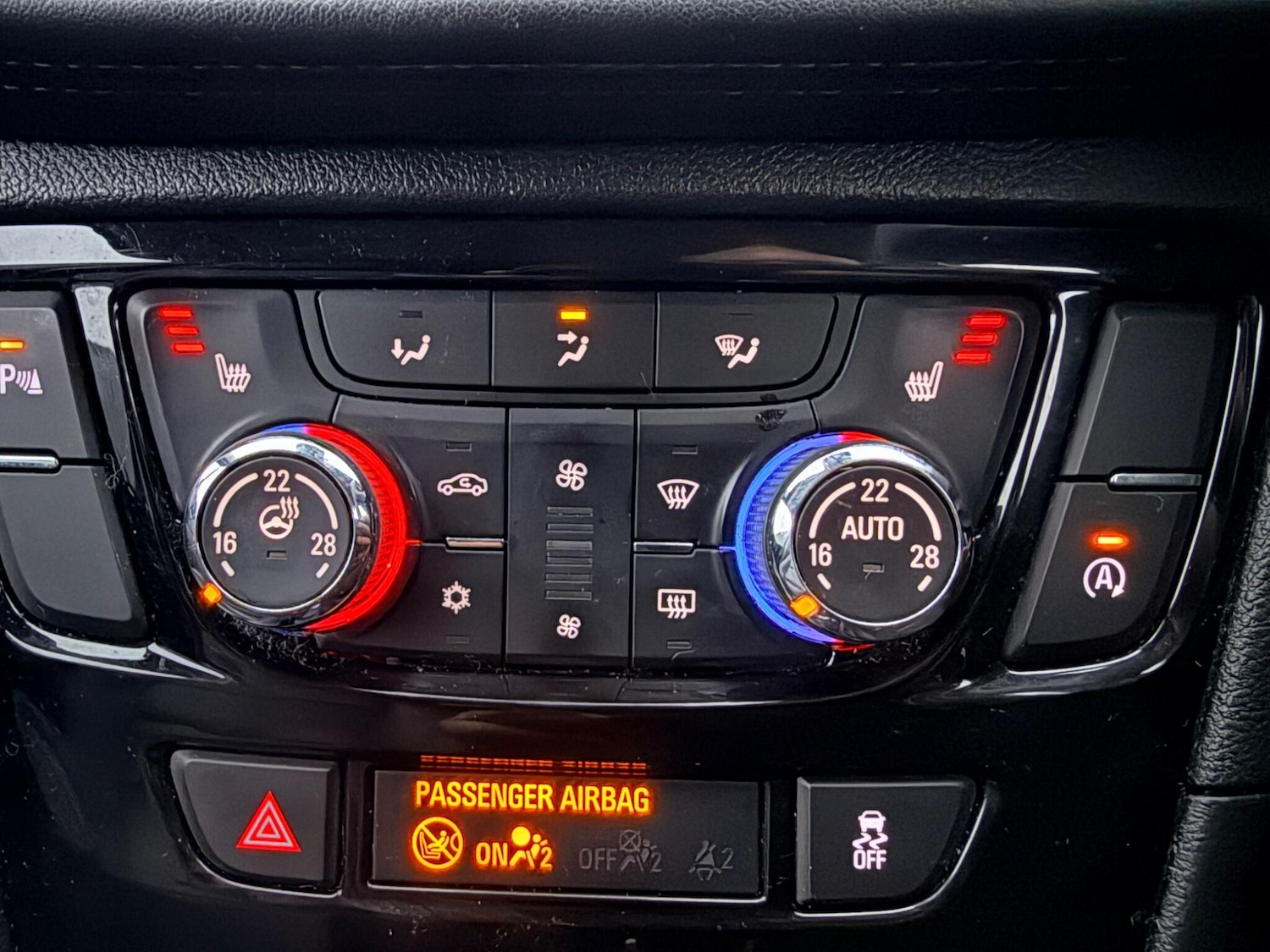 Used Vauxhall Mokka X for sale - 77853316: Photo 8