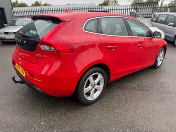 Used Volvo V40 2015 for sale - 78751882: Photo