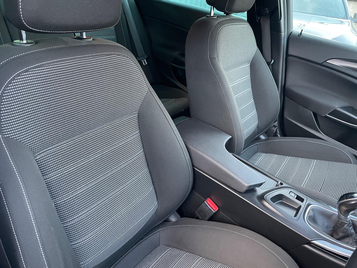 Used Vauxhall Insignia 2017 for sale - 77625049: Photo 16