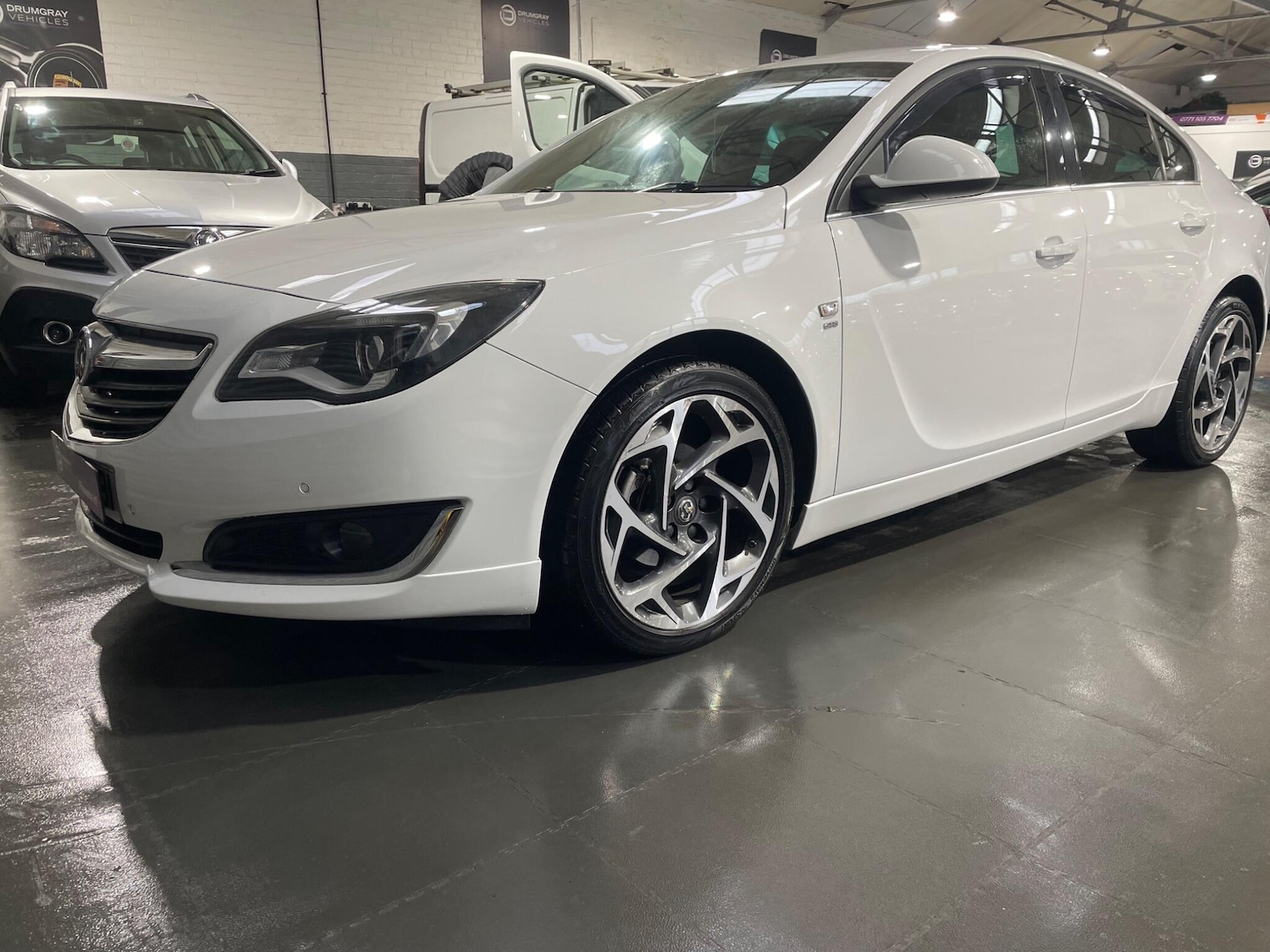 Used Vauxhall Insignia 2017 for sale - 77625049: Photo 6