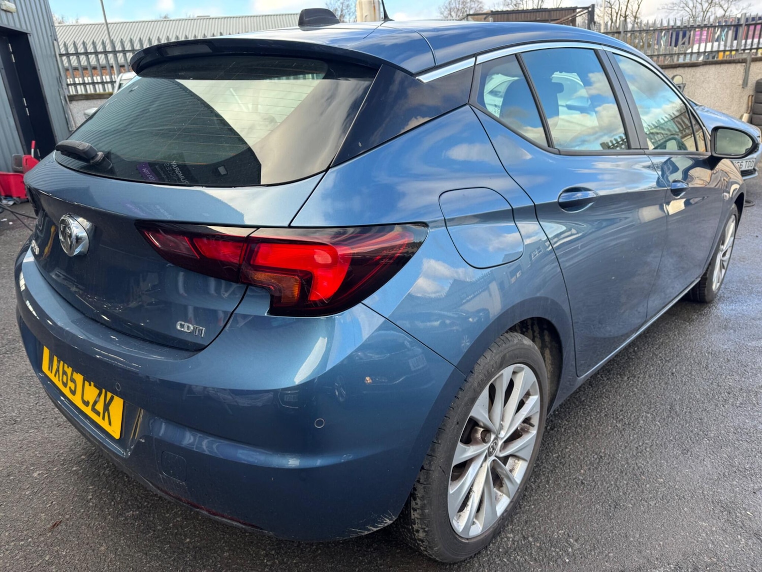 Used Vauxhall Astra for sale - 78127580: Photo 4
