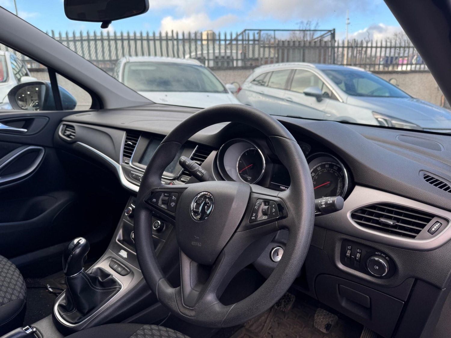 Used Vauxhall Astra for sale - 78127580: Photo 6