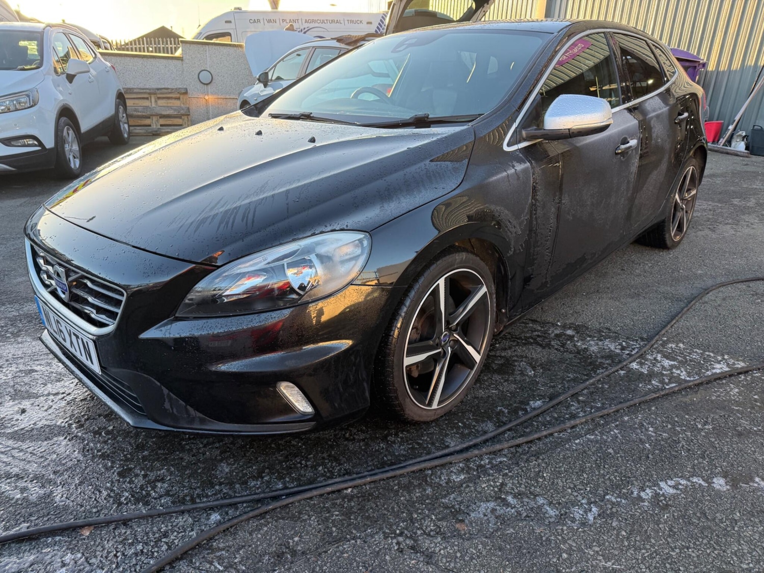 Used Volvo V40 for sale - 76701342: Photo 3