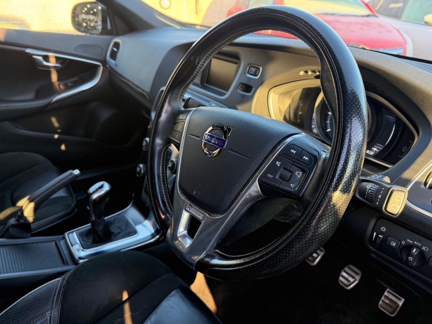 Used Volvo V40 for sale - 76701342: Photo 7