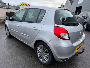 Used Renault Clio 2012 for sale - 76742820: Photo