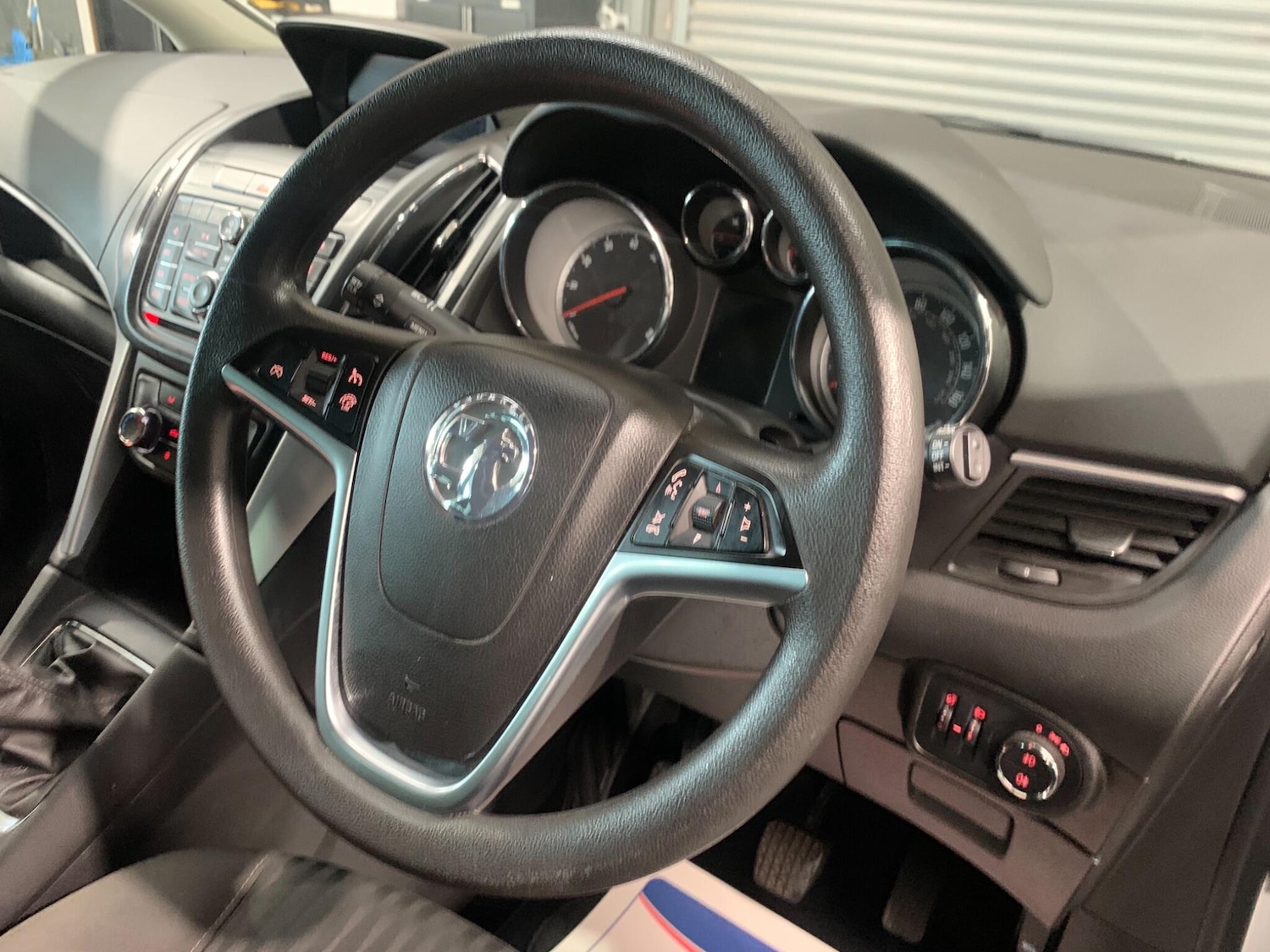 Used Vauxhall Zafira 2014 for sale - 76584395: Photo 11