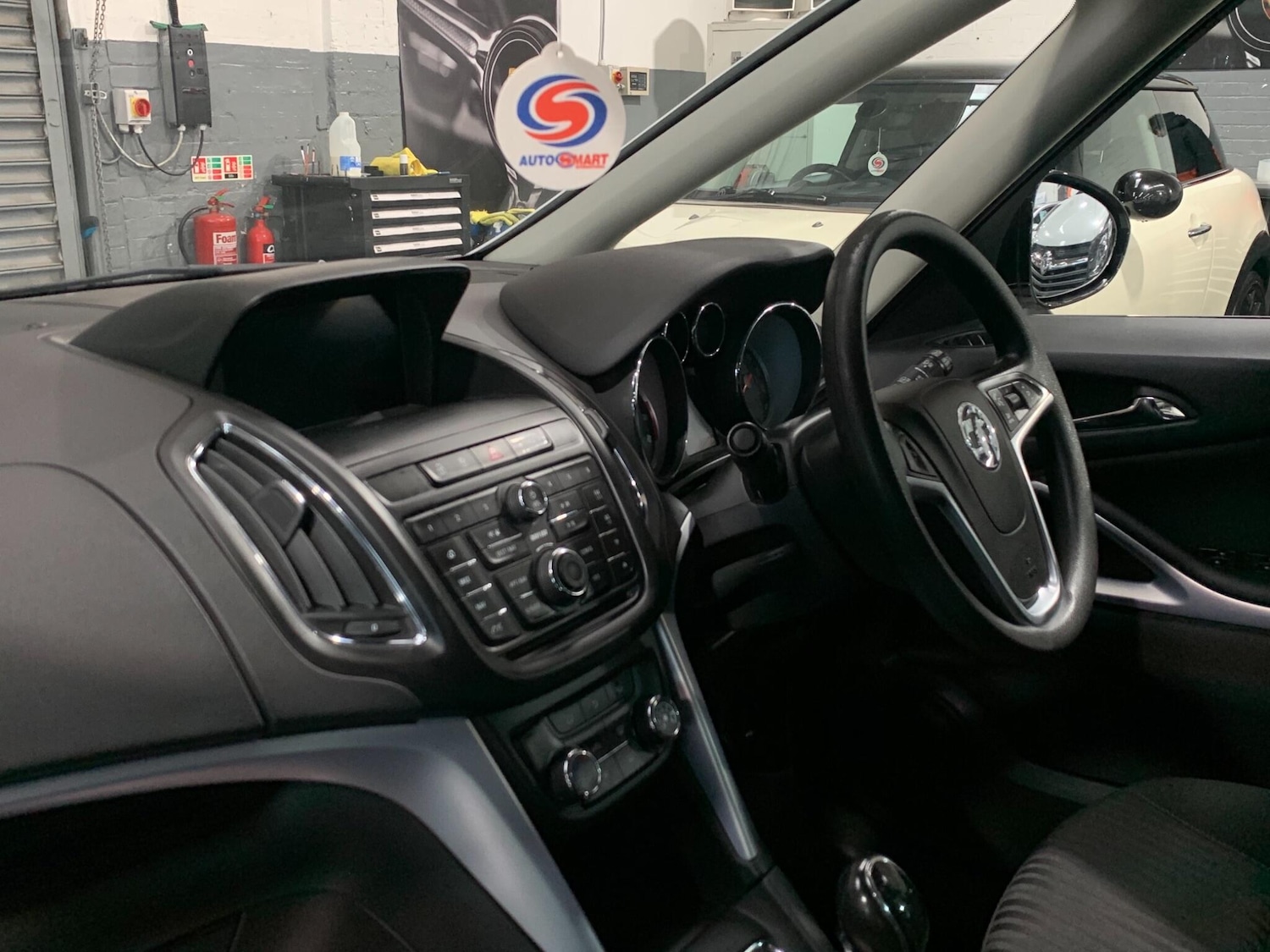 Used Vauxhall Zafira 2014 for sale - 76584395: Photo 13