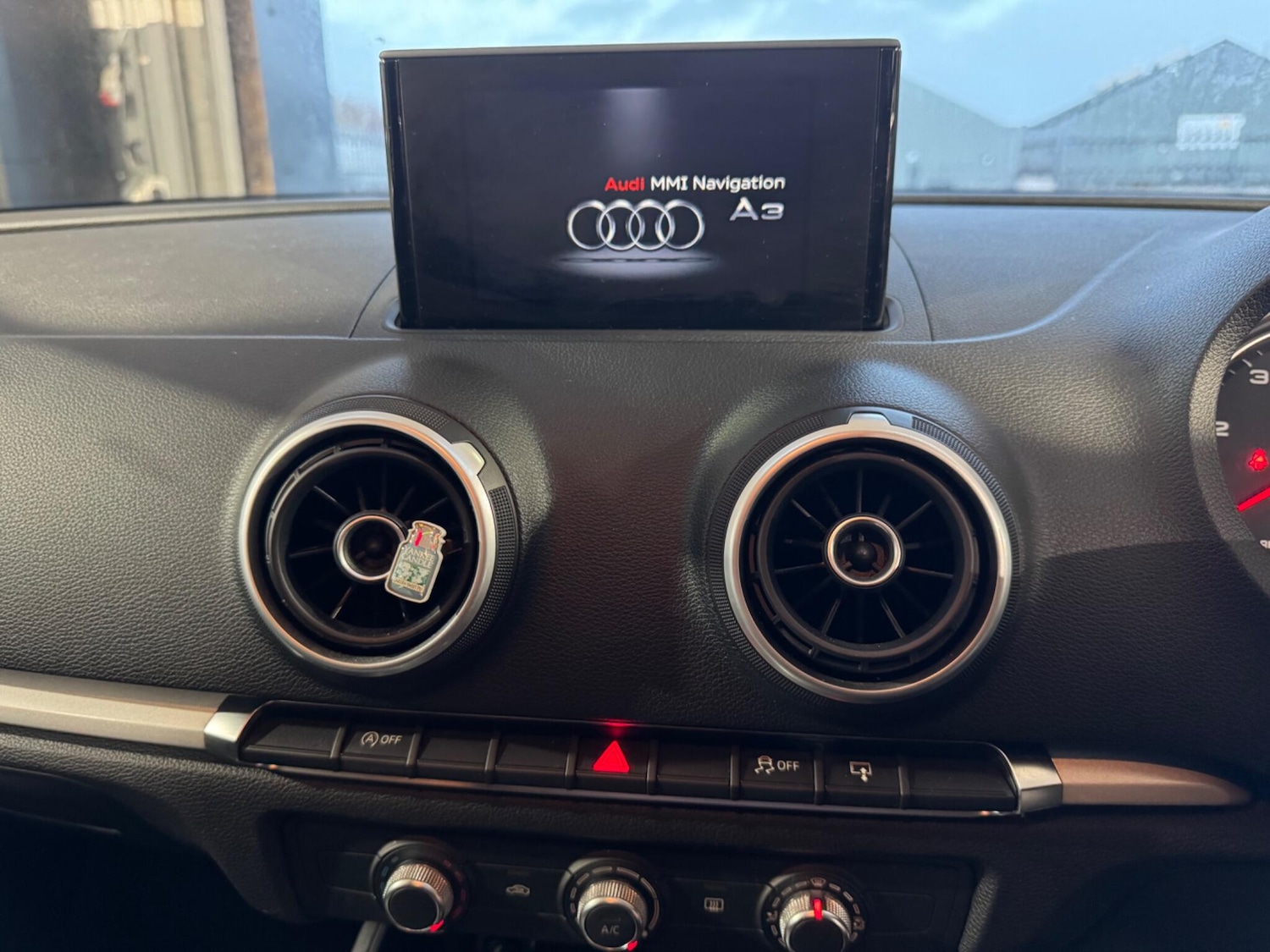 Used Audi A3 2015 for sale - 76918484: Photo 8