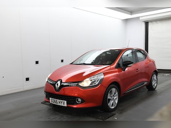 Used Renault Clio 2016 for sale - 76584280: Photo