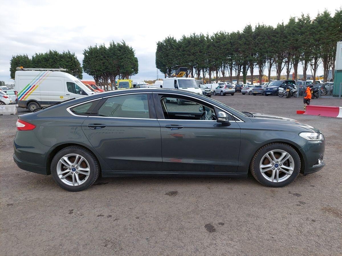 Used Ford Mondeo 2015 for sale - 76584400: Photo 3