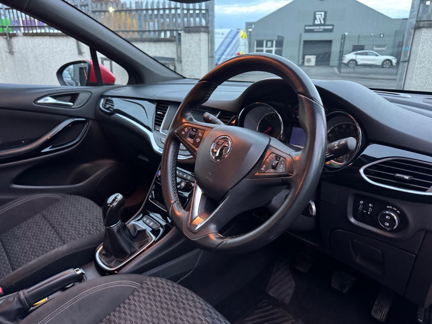 Used Vauxhall Astra 2016 for sale - 76585393: Photo 5