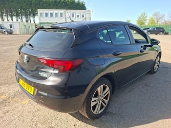 Used Vauxhall Astra 2018 for sale - 78307360: Photo