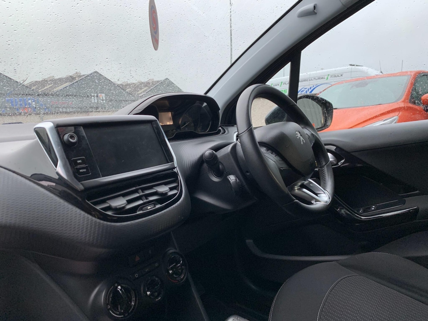 Used Peugeot 208 2019 for sale - 76584602: Photo 14