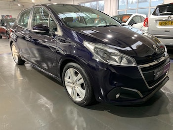 Used Peugeot 208 2019 for sale - 76584602: Photo