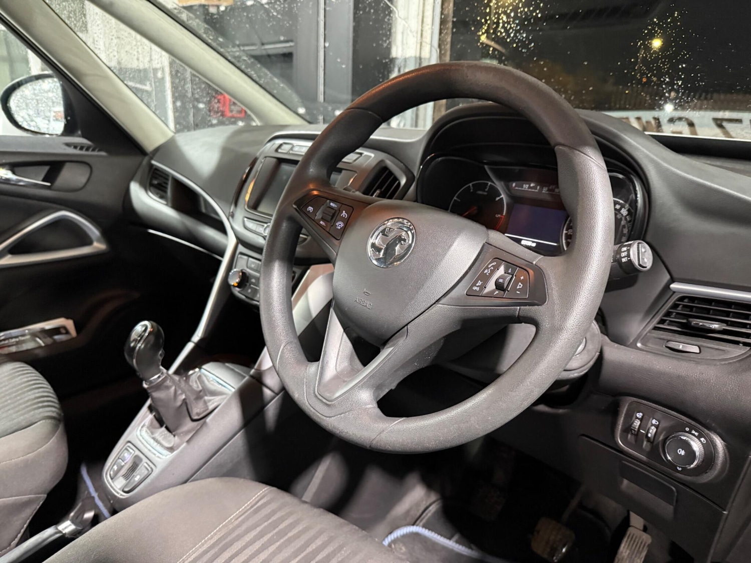 Used Vauxhall Zafira 2017 for sale - 76658063: Photo 5