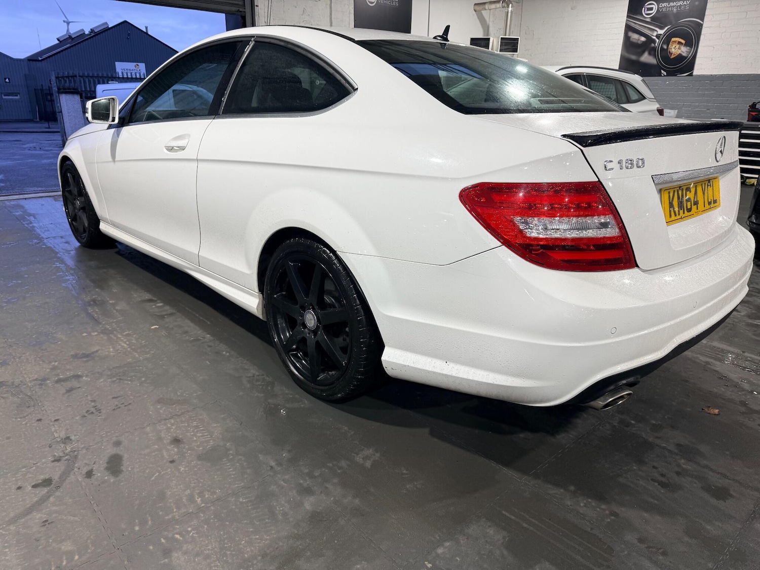 Used Mercedes-Benz C Class 2014 for sale - 77130669: Photo 4