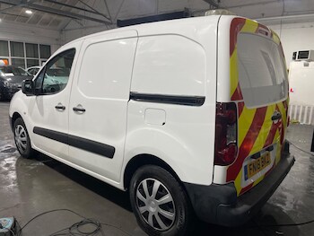 Used Peugeot Partner 2018 for sale - 77657702: Photo