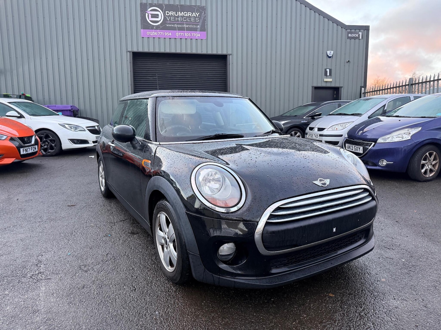 Used MINI Hatch 2017 for sale - 77203812: Photo 1