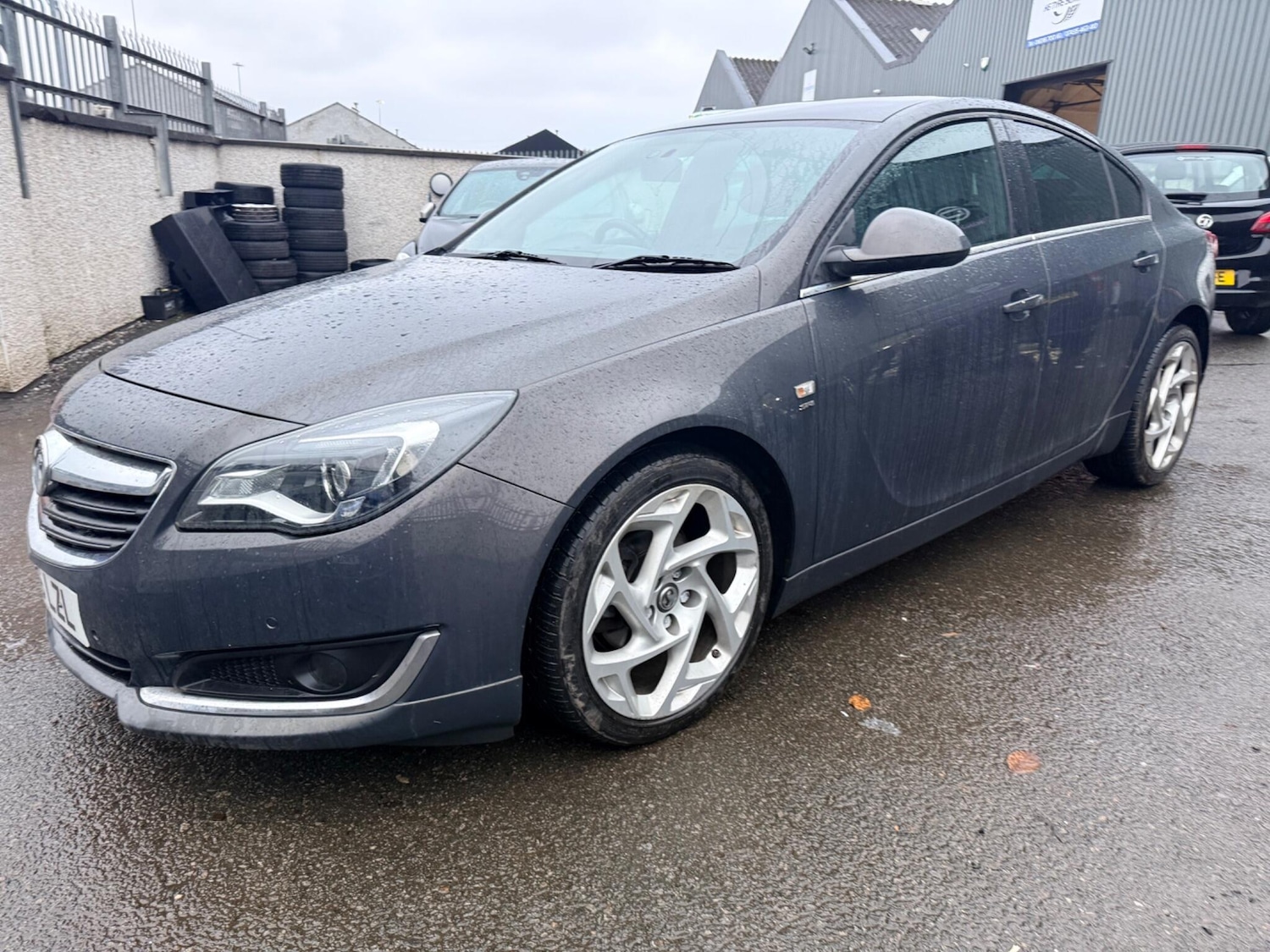 Used Vauxhall Insignia 2016 for sale - 77291272: Photo 2