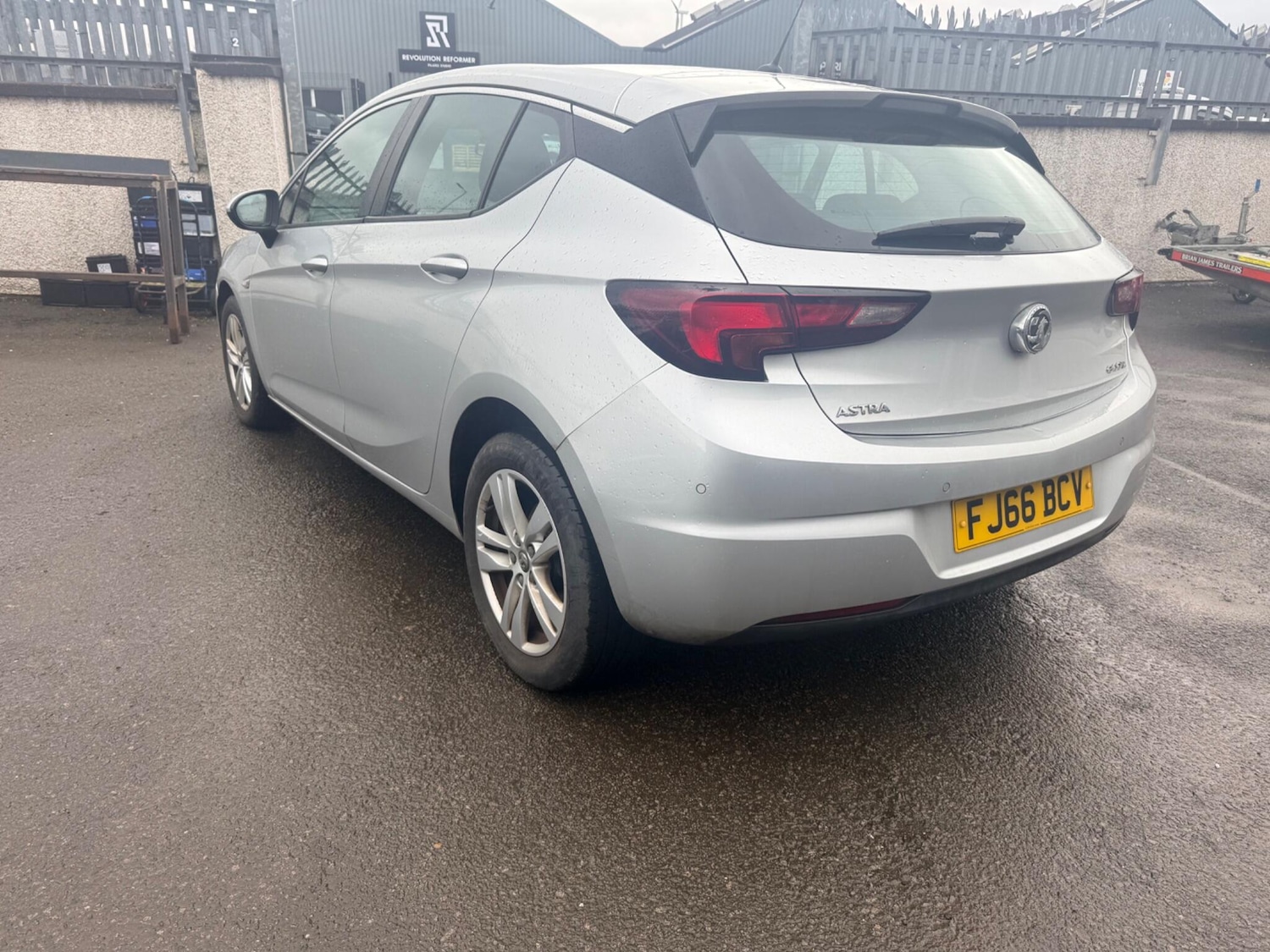 Used Vauxhall Astra for sale - 77824810: Photo 3