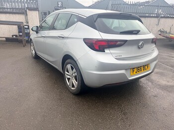 Used Vauxhall Astra 2016 for sale - 77824810: Photo