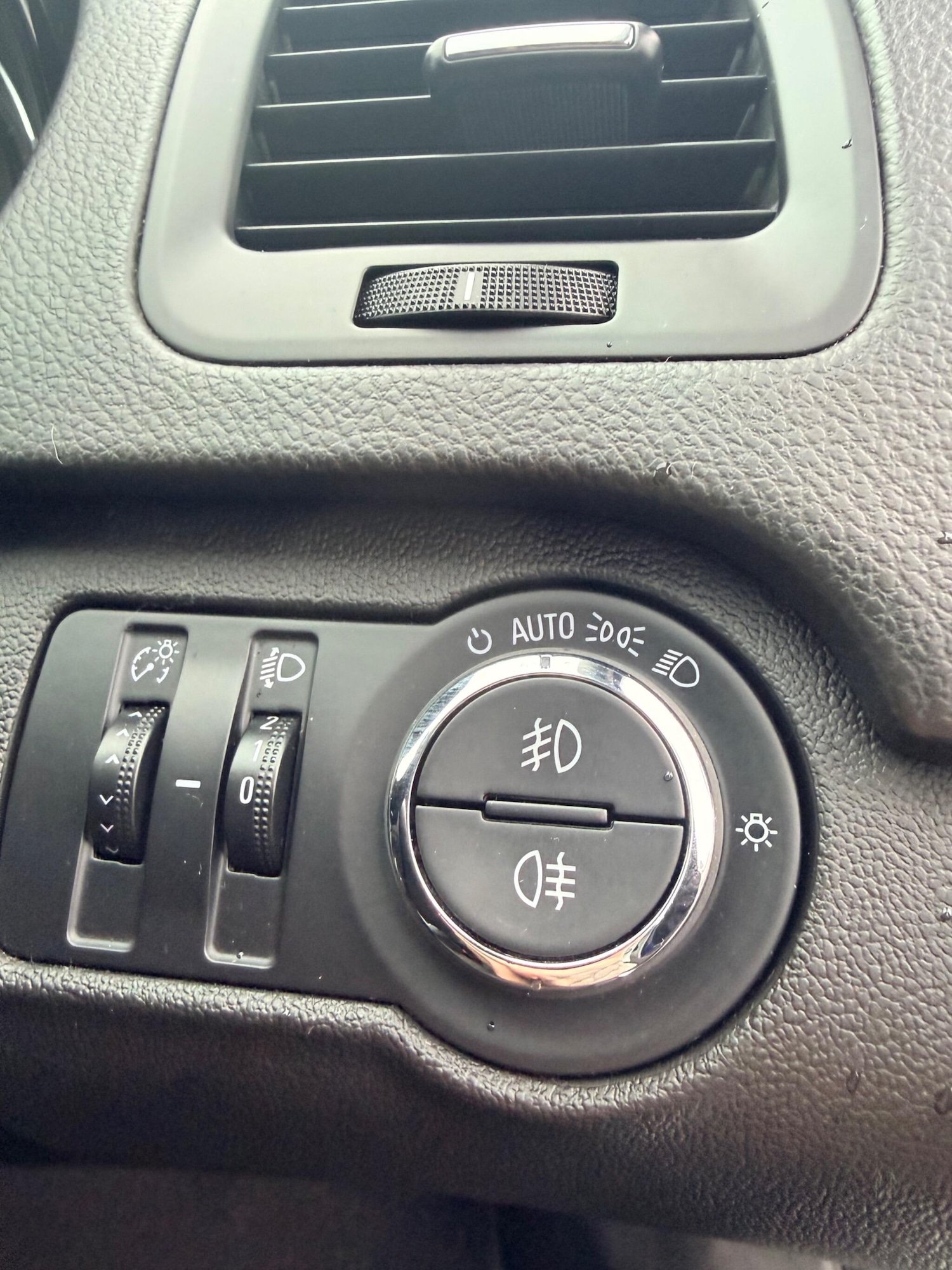 Used Vauxhall Insignia 2014 for sale - 77784081: Photo 7