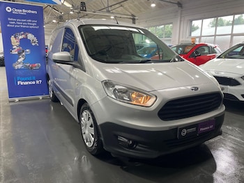 Used Ford Transit Courier 2017 for sale - 79440496: Photo
