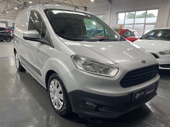 Used Ford Transit Courier 2017 for sale - 79440496: Photo