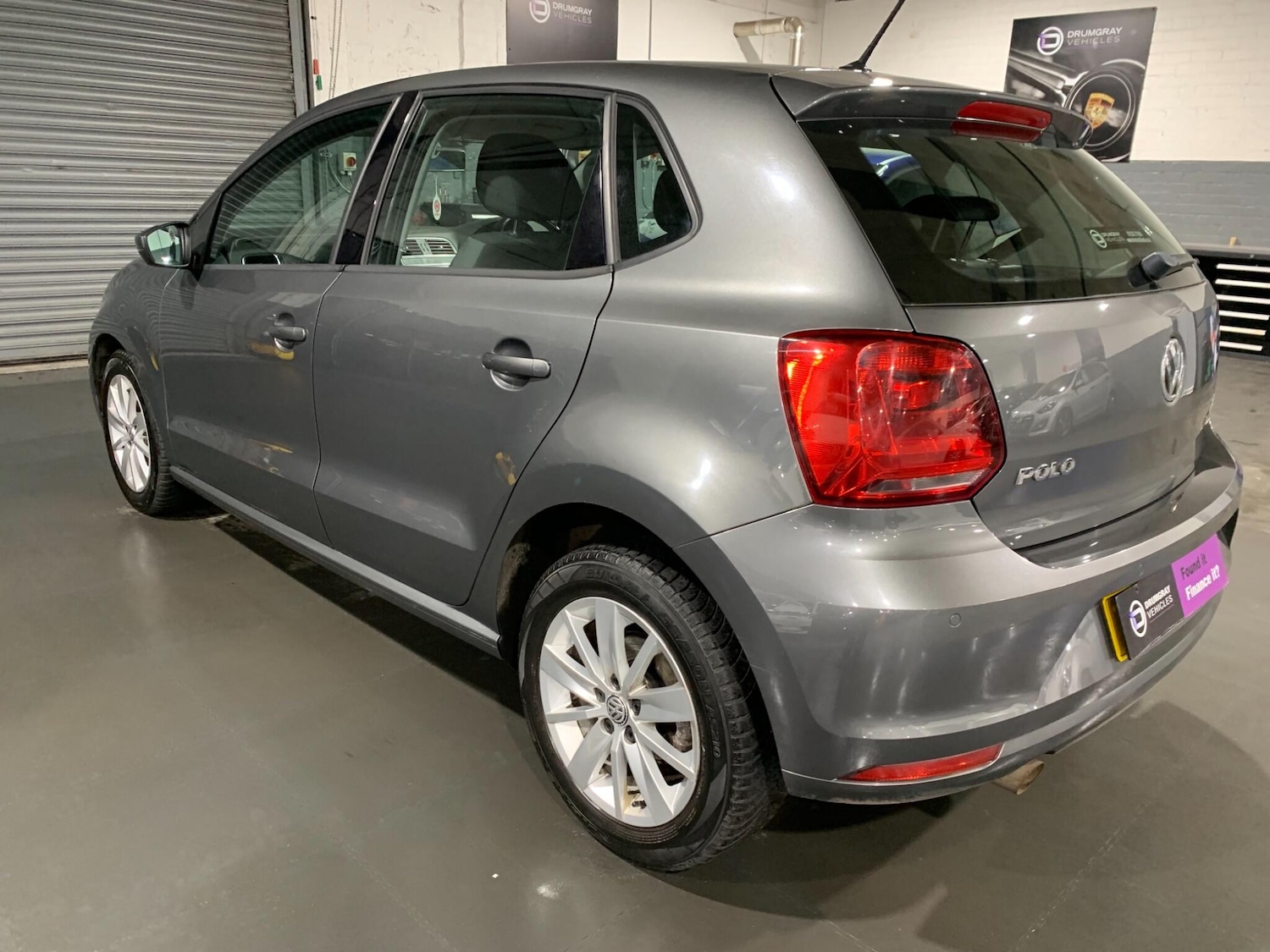 Used Volkswagen Polo 2015 for sale - 76584302: Photo 8