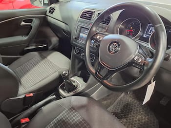 Used Volkswagen Polo 2016 for sale - 79634093: Photo