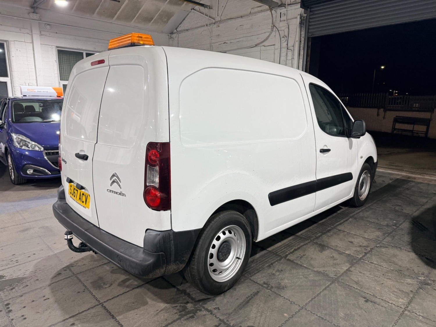 Used Citroen Berlingo 2017 for sale - 77358519: Photo 4