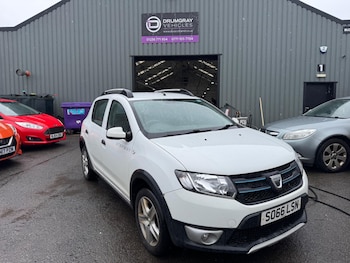 Used Dacia Sandero Stepway 2016 for sale - 78260914: Photo